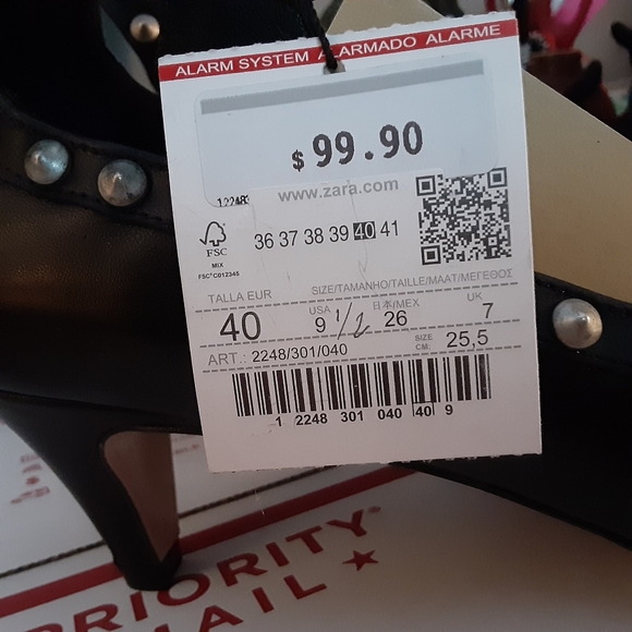 **ONE PAIR LEFT**Zara Leather Silver Studded Shoes - Picture 6 of 6